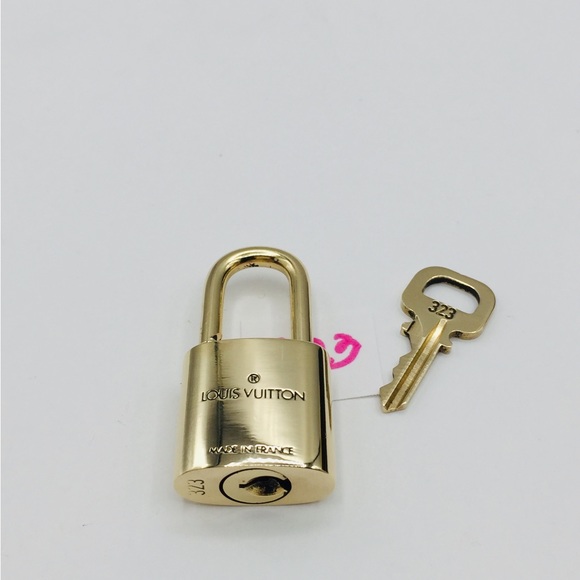 Authentic Louis Vuitton lock and key / padlock #323 - Picture 7 of 7